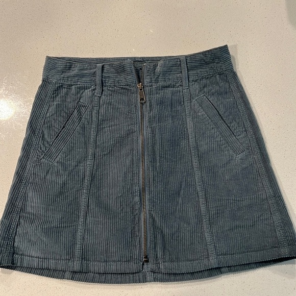 **New With Tags** American Eagle Skirt - Picture 1 of 4